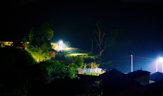 赞美农村夜景的短句（赞美农村夜景的短句）