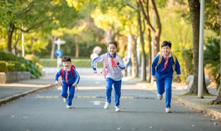 孩子厌学叛逆 孩子厌学叛逆怎么办总玩手机