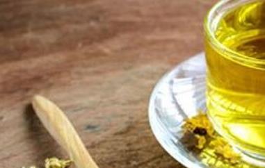 菊花茶加蜂蜜的功效与作用 菊花茶蜂蜜的功效与作用及食用方法