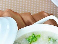 西兰花肉丸粥的材料和做法步骤 西兰花肉丸子汤的家常做法