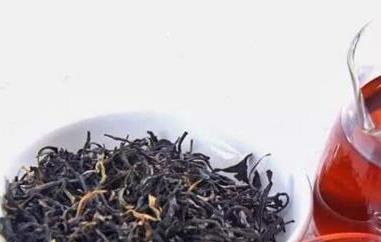 石斛泡红茶的功效与作用 石斛泡红茶的功效与作用禁忌