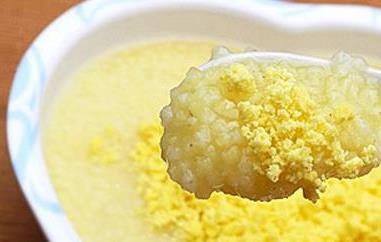 蛋黄小米粥如何做 蛋黄小米粥如何做好喝