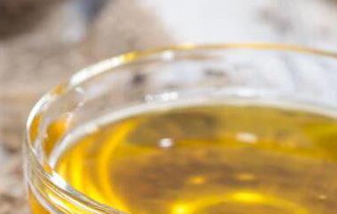 冷榨亚麻籽油的功效与作用有哪些 冷榨亚麻籽油的功效与作用有哪些好处