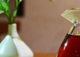 蜂蜜红茶的功效与作用 蜂蜜红茶的功效与作用及禁忌