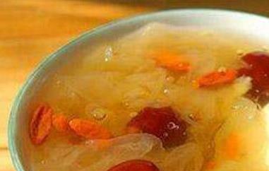 银耳红枣汤的做法 破壁机做银耳红枣汤的做法