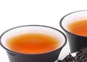 红茶和乌龙茶的区别（红茶和乌龙茶的区别图片）