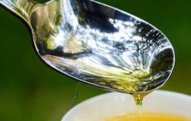 茶籽油的功效与作用（茶籽油的功效与作用及禁忌）