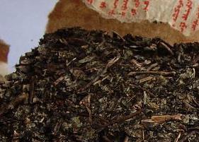 湖南安化黑茶的功效与作用 湖南安化黑茶的功效与作用及茶汤颜色味道怎么样