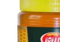 蜂蜜膏的功效与作用 蜂蜜膏的功效与作用及食用方法