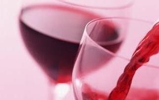 葡萄酒有什么功效与作用 葡萄酒有什么功效与作用