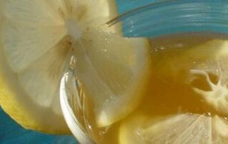 热柠檬水的功效与作用 热柠檬水的功效与作用及禁忌