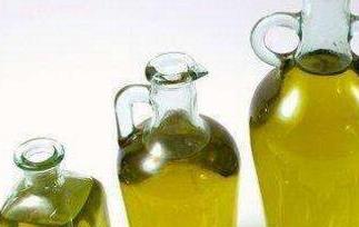 橄榄油的功效与作用及食用方法 初榨橄榄油的功效与作用及食用方法
