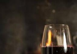 红酒和葡萄酒的区别 红酒和葡萄酒的区别白干和干红