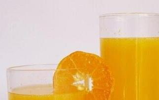 做橙子汁的技巧和步骤教程（如何用橙子做果汁）