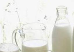新鲜羊奶的功效与作用及食用方法 新鲜羊奶的功效与作用及食用方法视频