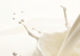 过期牛奶有哪些用途 过期牛奶有哪些用途可以喝