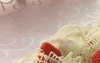 草莓蛋糕的原料和做法（草莓蛋糕制作材料）