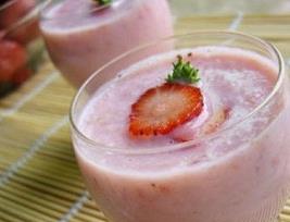 西瓜草莓奶昔的做法（西瓜草莓奶昔的做法窍门）
