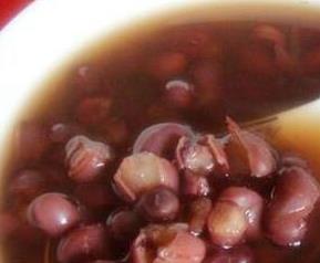 红豆汤的做法与功效 红豆汤的做法与功效与作用