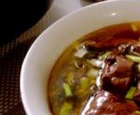 韩式猪血汤如何做好吃 韩式猪血汤如何做好吃窍门