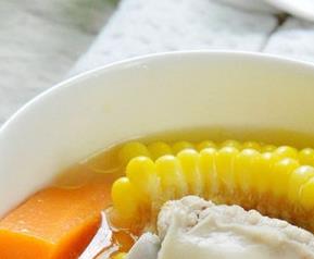 玉米排骨汤怎么做（玉米排骨汤怎么做好吃）