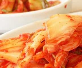 朝鲜辣白菜的腌制方法和技巧（朝鲜辣白菜的腌制方法和技巧窍门）