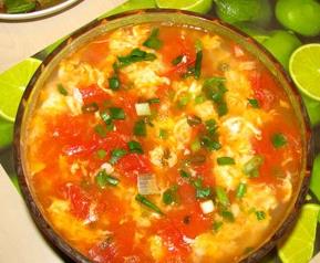 西红柿鸡蛋汤的做法 家常西红柿鸡蛋汤的做法