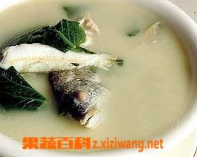 黄花菜白芷煲鱼头材料和做法 黄花菜炖鱼头