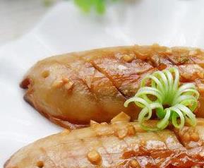 茄子鱼用料和做法步骤（鱼片茄子的做法）