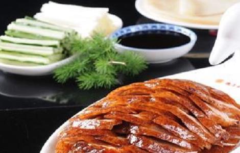 北京烤鸭的配料和详细做法（北京烤鸭的配料和详细做法视频）
