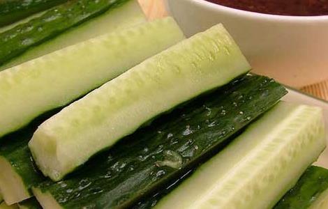 生吃黄瓜能减肥吗