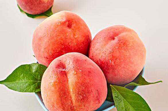 吃桃子的好处与坏处 吃桃子的禁忌有哪些