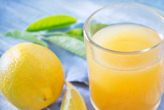 喝柠檬水有什么作用 柠檬水的药用价值高吗