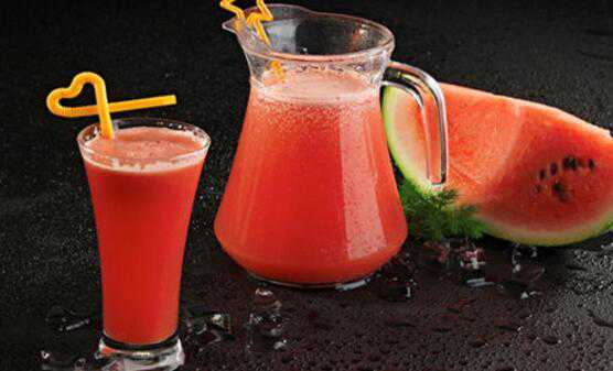 西瓜汁的功效与作用 喝西瓜汁的好处