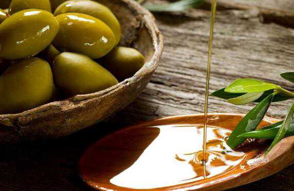油橄榄果油的功效与作用（油橄榄果油的功效和用法）