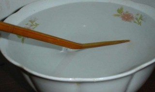为什么筷子在水里是弯的（为什么筷子在水里是弯的光路图）