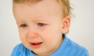 爱哭的孩子怎么教育（爱哭的孩子怎么教育视频10岁）