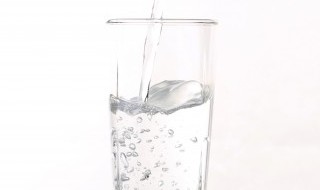 玻璃杯装开水会裂吗 玻璃杯装开水会裂是不是质量不好