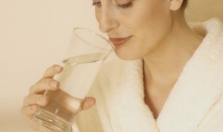 长期喝蒸馏水会怎么样 长期喝蒸馏水有什么危害