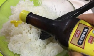 寿司醋怎么用怎么拌米饭窍门 寿司醋怎么加到米饭里