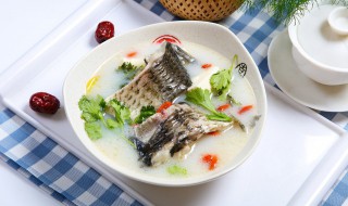 白萝卜鱼头汤的功效与作用 白萝卜炖鱼头功效和作用