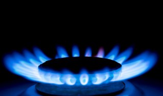 天然气和液化气的煤气灶可以通用吗 天然气燃气灶与液化气燃气灶可以通用吗
