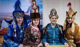 哈萨克族的风俗和传统文化有哪些（哈萨克族的传统文化是什么）