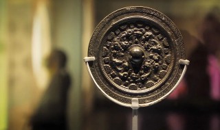 古代的铜镜需要什么才能保持光亮 古代铜镜子用什么保持光亮