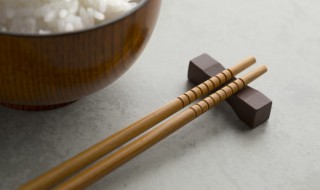 筷子长毛了怎么处理 筷子长毛了怎么处理方法扔了有什么讲究吗