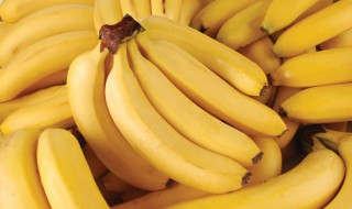 香蕉可否剥皮后放冰箱冰冻 香蕉可否剥皮后放冰箱冰冻层冰冻
