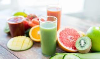 把水果打成果汁喝会不会破坏营养（把水果打成果汁和吃水果效果相同吗）