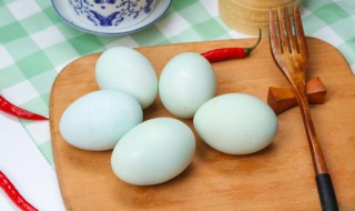 熟鸭蛋放冰箱能放几天（熟鸭蛋能在冰箱放多久）