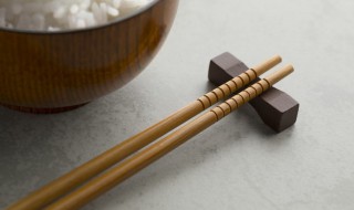 新买的竹筷子怎么处理 新买的竹筷子怎么处理不发黑