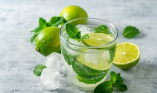 怎样去除新鲜柠檬水的苦味 怎么去掉柠檬水的苦味